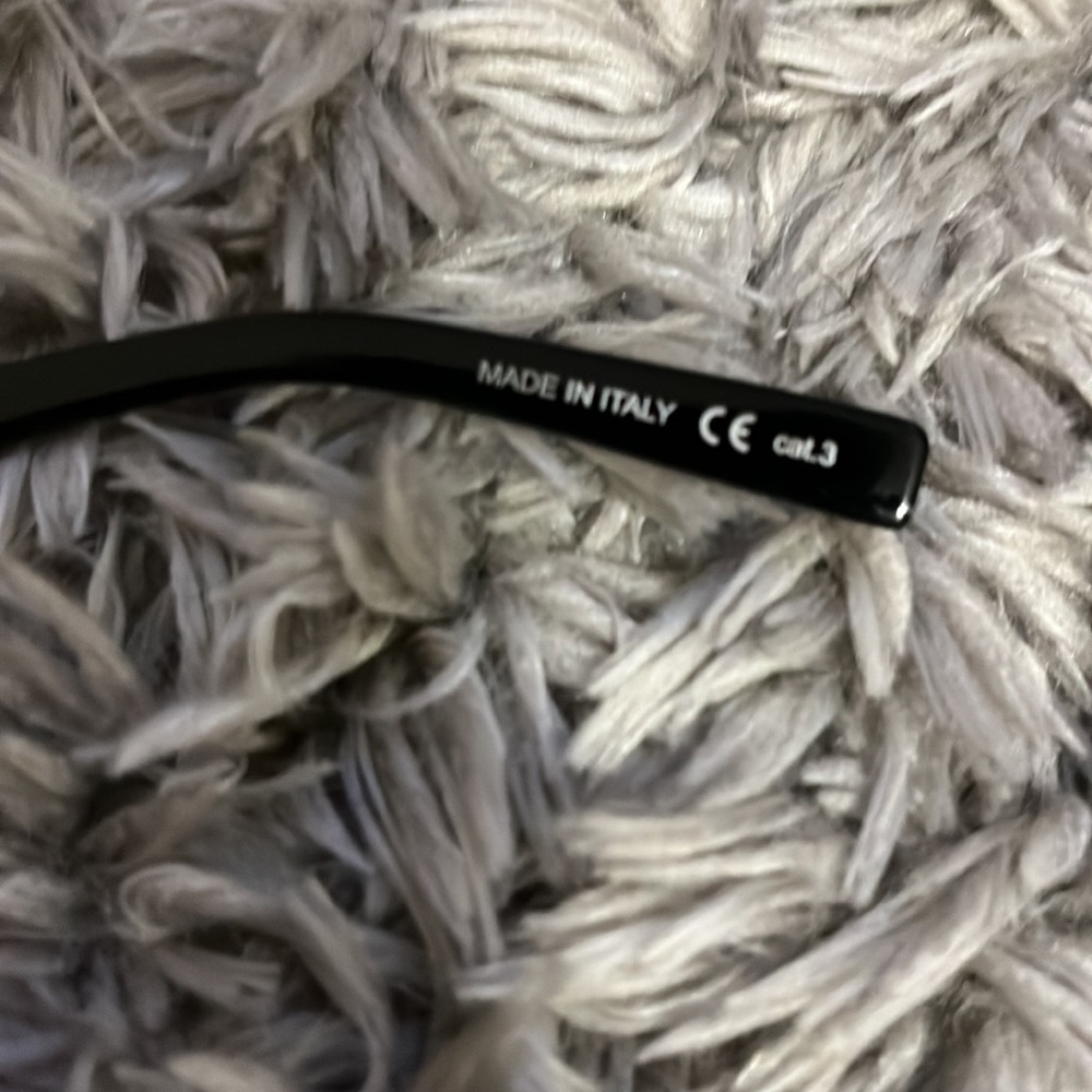 Saint Laurent Sunglasses - Picture 11 of 11